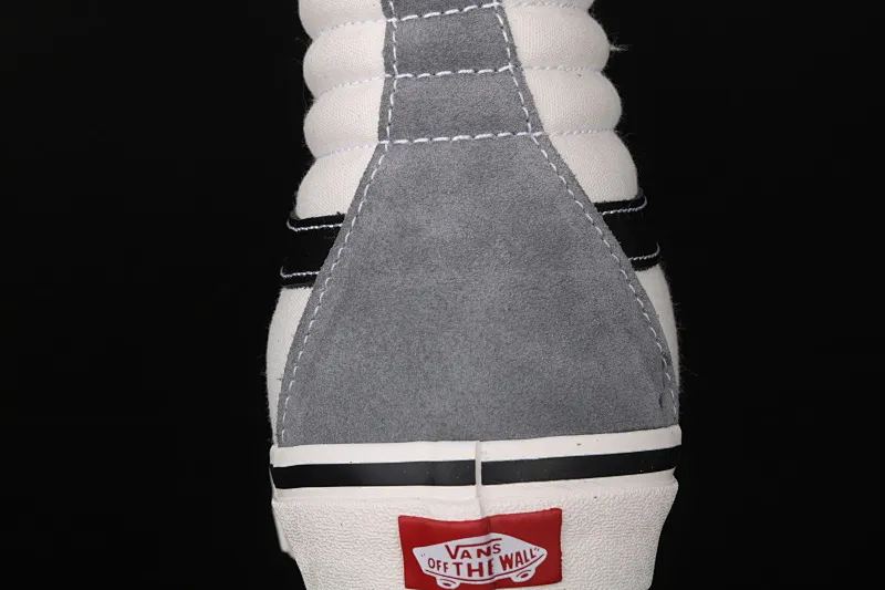 All categories Vans Vans series Vans Hi Vans high-top plus velvet Vans Sk8-Hi Anaheim autumn and winter plus velvet series high-top casual sneakers VN0A38GFUQ1